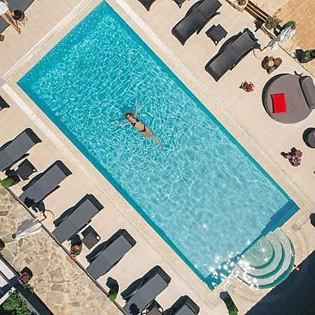 Corali Hotel
