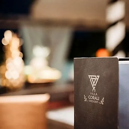 Hotel Corali 3*